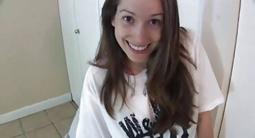 Neobičan bonk mlade žene u stilu BDSM-a pornici video xxx