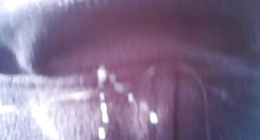 Djevojka čarape na podu pornic hd skače na kurac