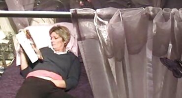 Tattooed junica ejakulira www porno klinke na bradati kurac