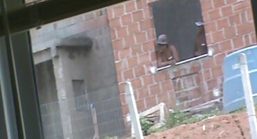 S piercingom + u + pupku