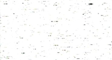 Crvenokosa djevojka u kućnom ogrtaču aktivno guta muški penis porno seks jebacina