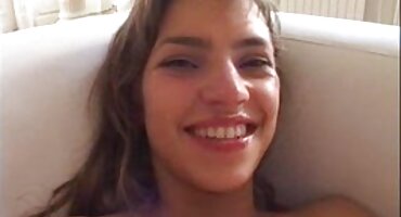 Tako strastveno rastrgan svoju dragu da je dobila orgazam pornići x