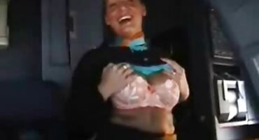 Mlada pornici online žena nakon Drkanja jebanje s muškarcem