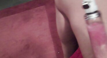 Opaljen teen znoji od seks maraton pornici mama na veliki televizor