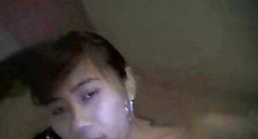 Djevojka čarape download pornici daje sebi zbijeno magarca