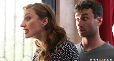 Prsata lesbian pornici djevojka jahanje na kurac svog dečka