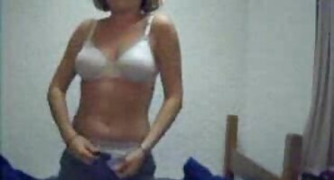 Rak prsata žena daje fleksibilan trener x pornici