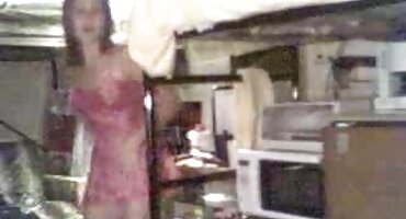 Čak i ruski glamurozne djevojke nina pornic vole masturbirati