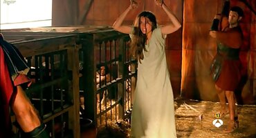 Čestitamo obrijana maca sex pornici i usta za praznike