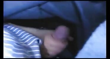 Masturbacija u najbolji video pornici kuhinji daje junica orgazam