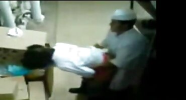 Bolje je jebati djevojku s velikim pornic sa klinkom penisom umjesto da se igra