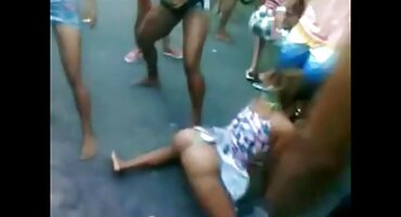 Junica nije propustila xxpornici priliku da dobije orgazam